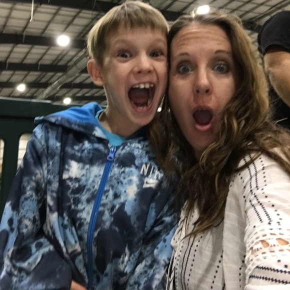 Meet the Real ME 😳 - Picture 2 of 10